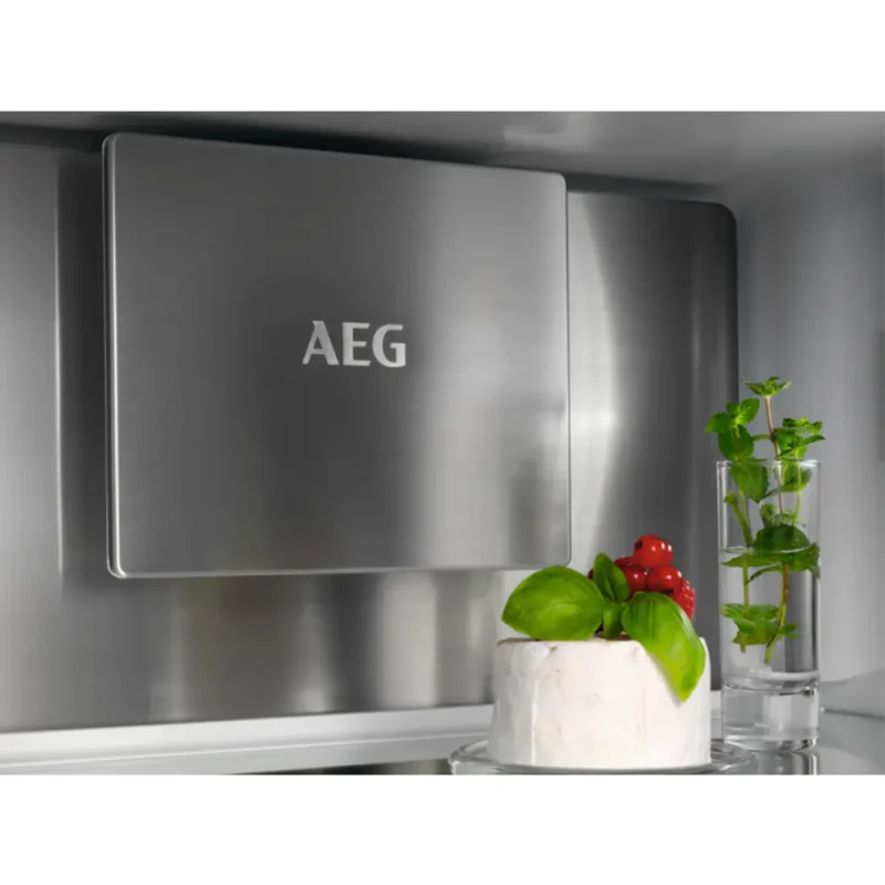 Frigorífico Combinado AEG NSC8M181DC - Image 4