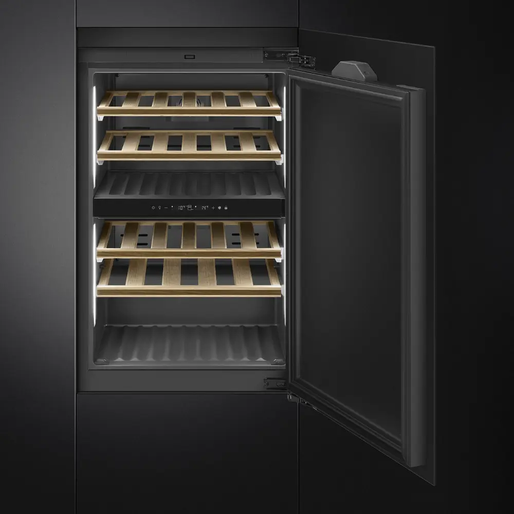 Garrafeira de Encastre Smeg - 88cm Altura - Vidro Preto - CVI040BE - Image 2